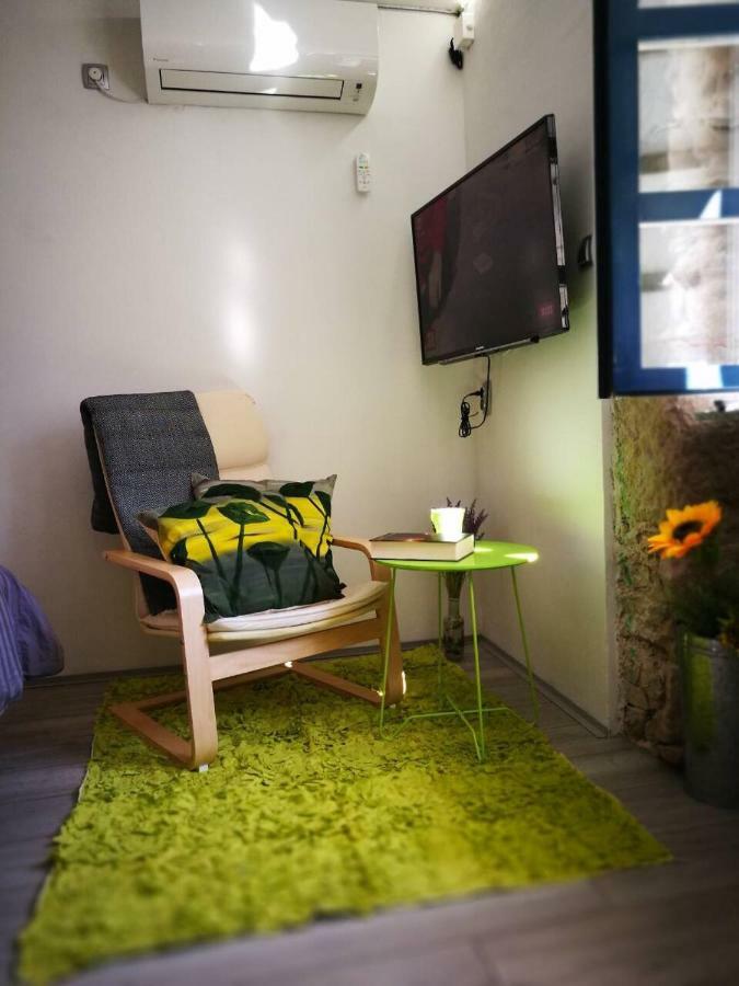 Cres Art Studio Lime Apartment Luaran gambar